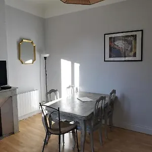 https://chez-anya-avignon-intra-muros.aixenprovencehotels.org